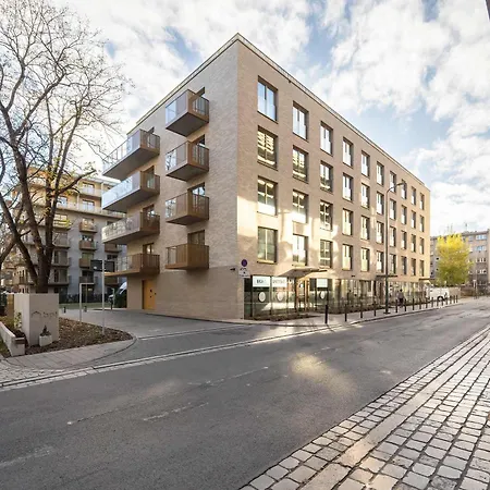 Czysta Elegant For 2 With Garden Centre By Renters Apartmán *