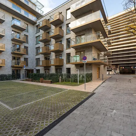 Czysta Elegant For 2 With Garden Centre By Renters * Vratislav