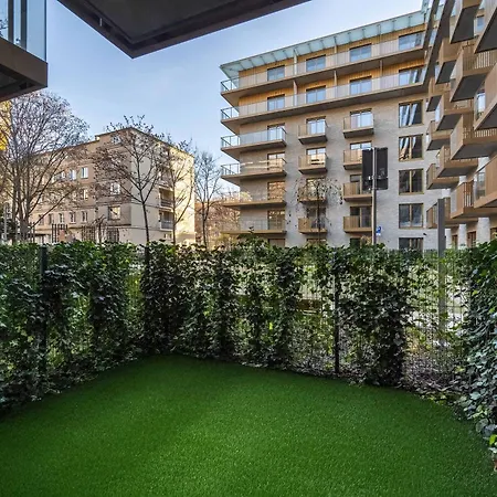 Czysta Elegant For 2 With Garden Centre By Renters Apartmán *