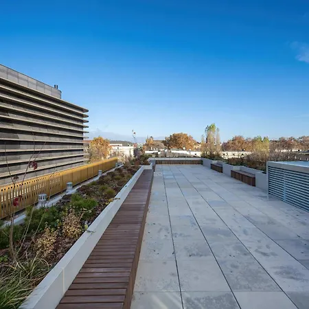 Apartment Czysta Elegant For 2 With Garden Centre By Renters *